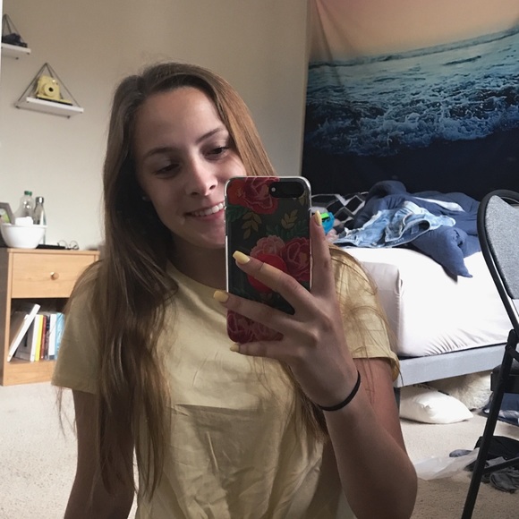 Meet your Posher, Madison - Picture 1 of 1